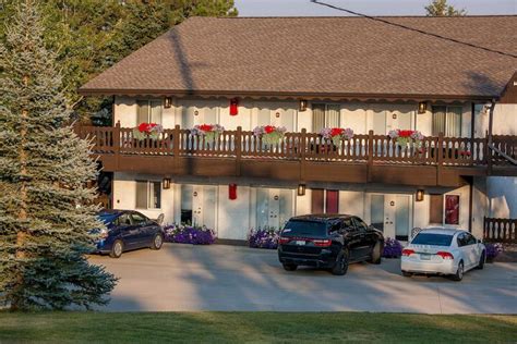 hotels in custer sd|bavarian inn custer sd.